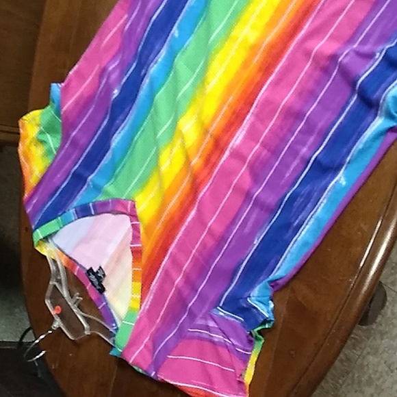 2 Rouge Collection bright tops - Picture 3 of 13